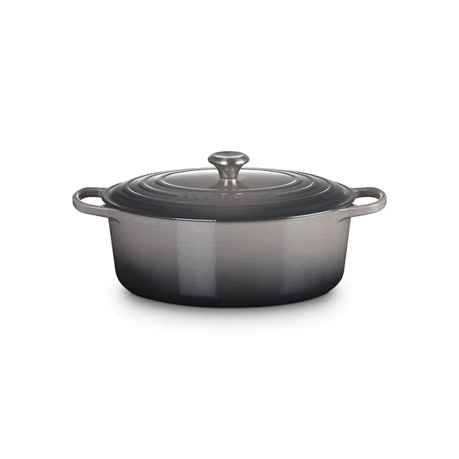 Le Creuset Signature Enameled Cast Iron Oval Dutch Oven, 8-Quart