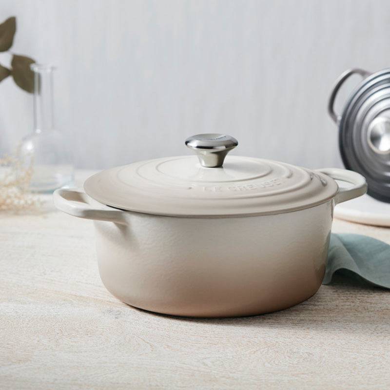 Le Creuset Signature Enameled Cast Iron 7.25 Qt. Round French Oven